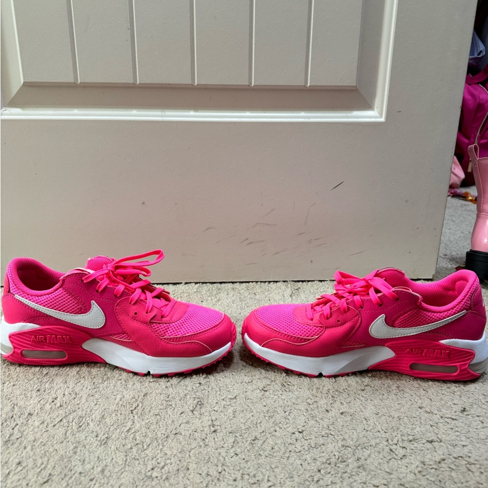 Pink Nike Airmax